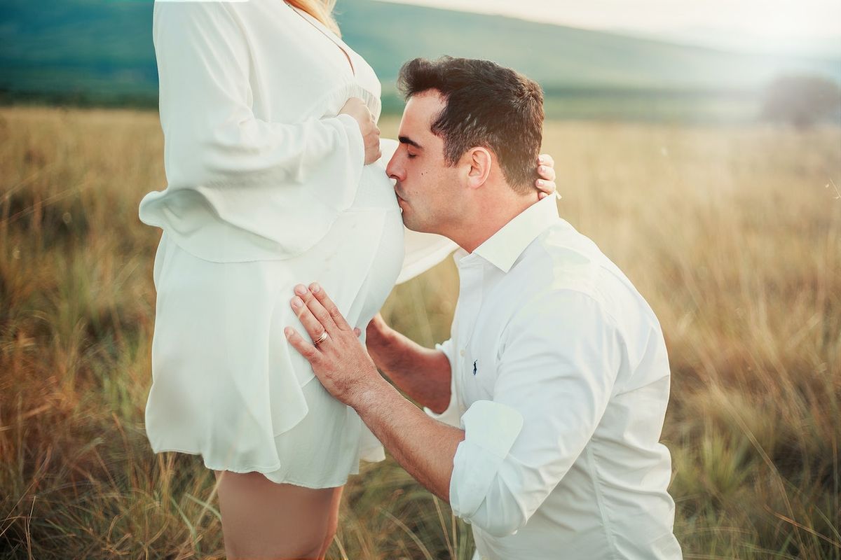 Is it illegal to smoke while pregnant?